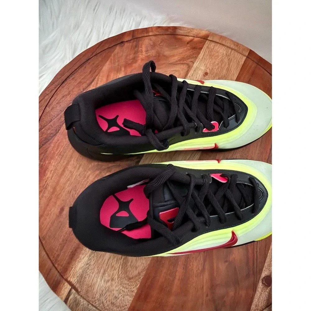 Nike Air Max Ishod GS 3Y Black Volt Pink Excellent Neon Athletic Sneakers